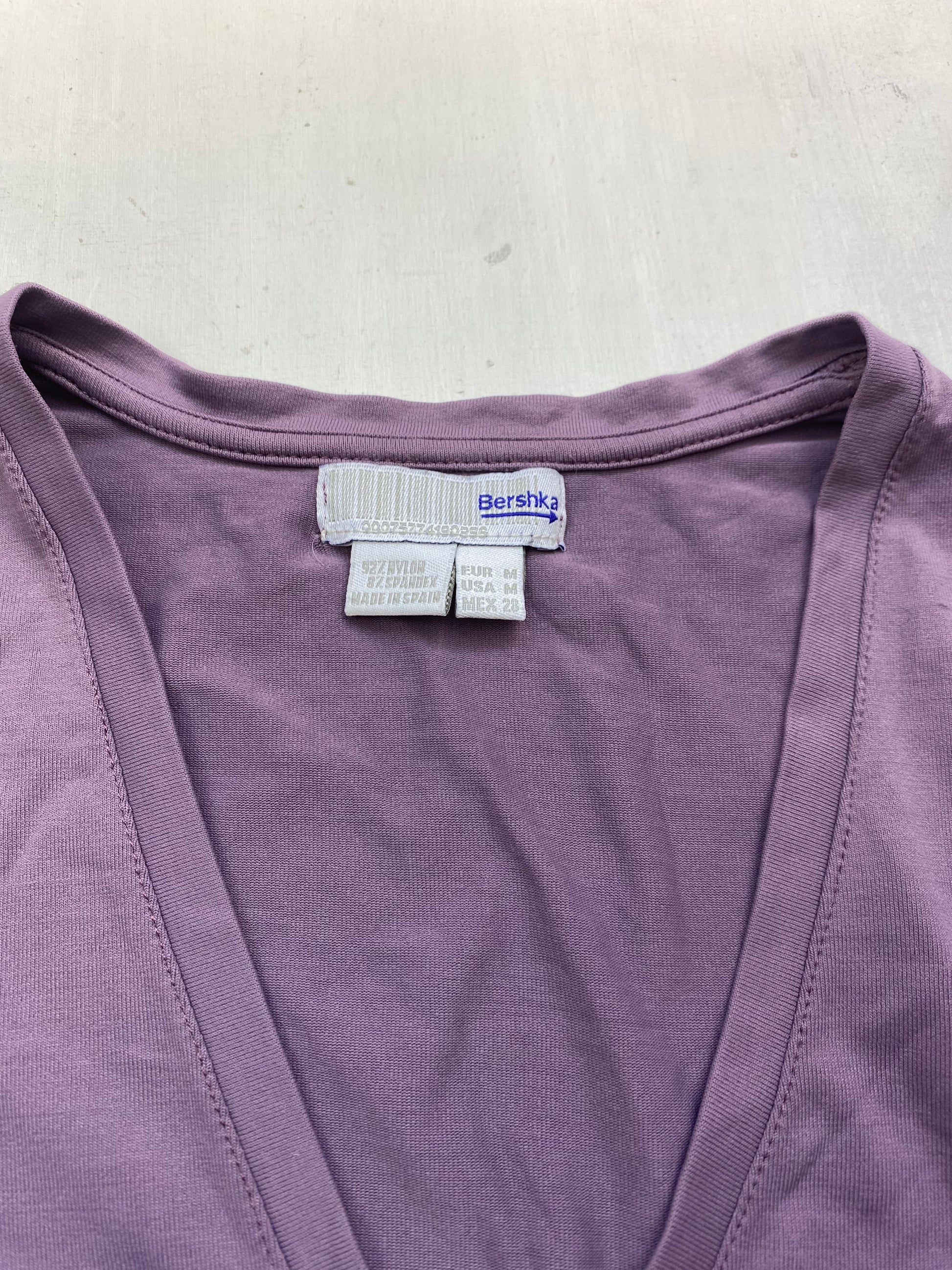 Lilac lycra V neck  long sleeves top (S/M)