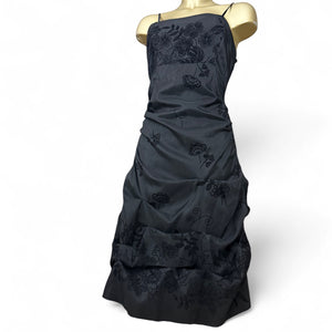 Black pleated night out maxi dress (S/M)