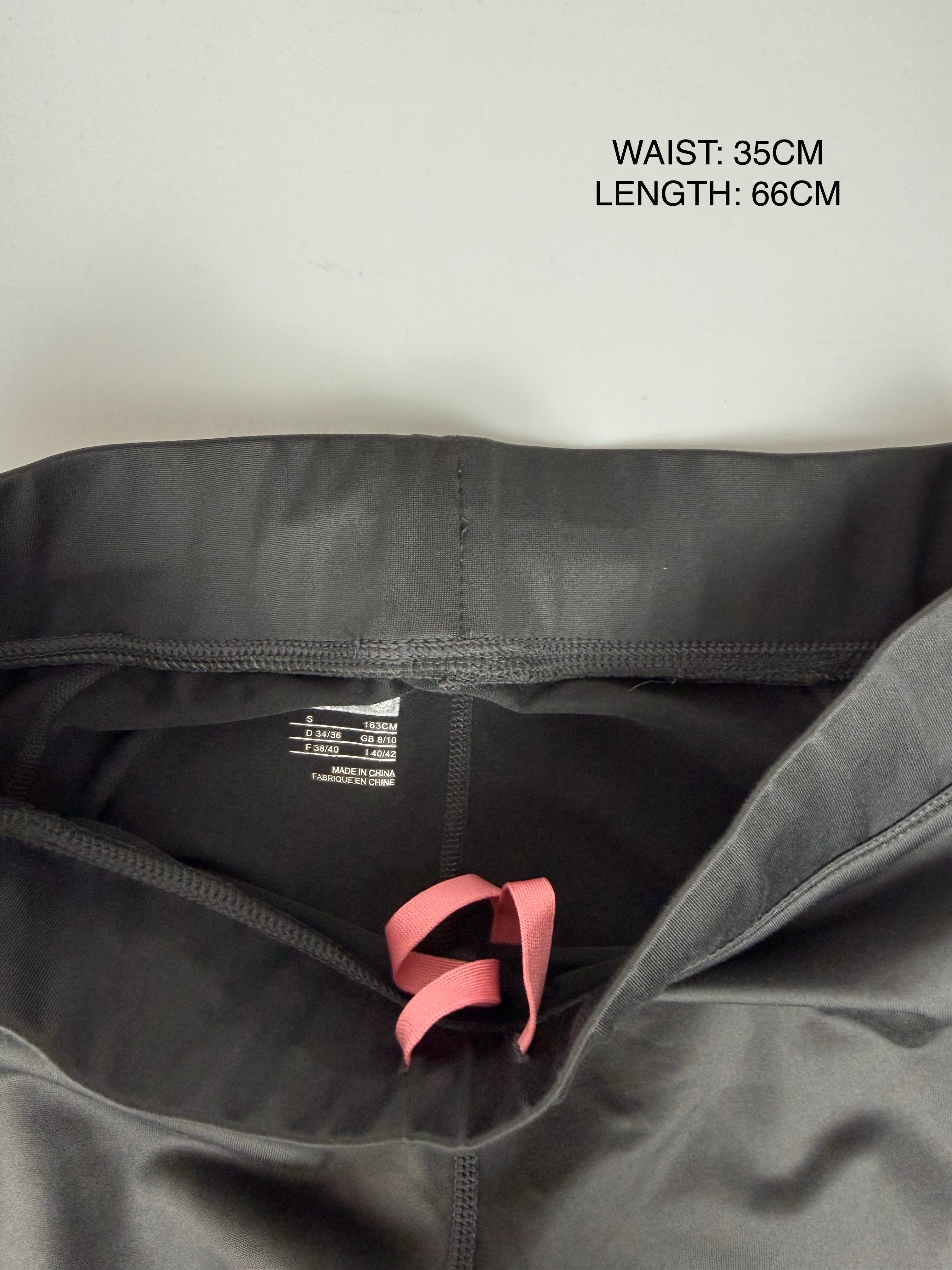 Grey activewear capri pants (S)
