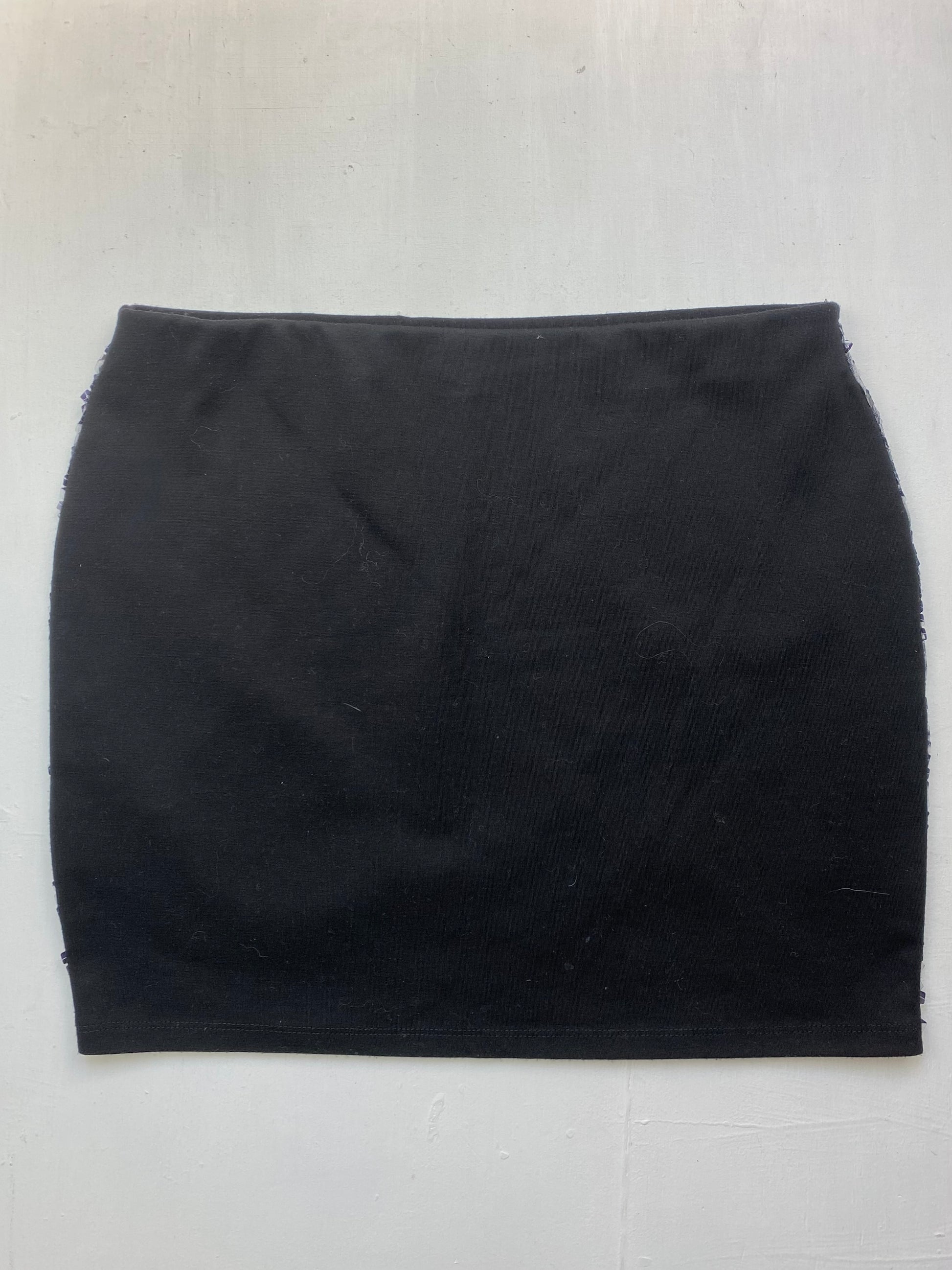 Black low rise sequins mini skirt (M)