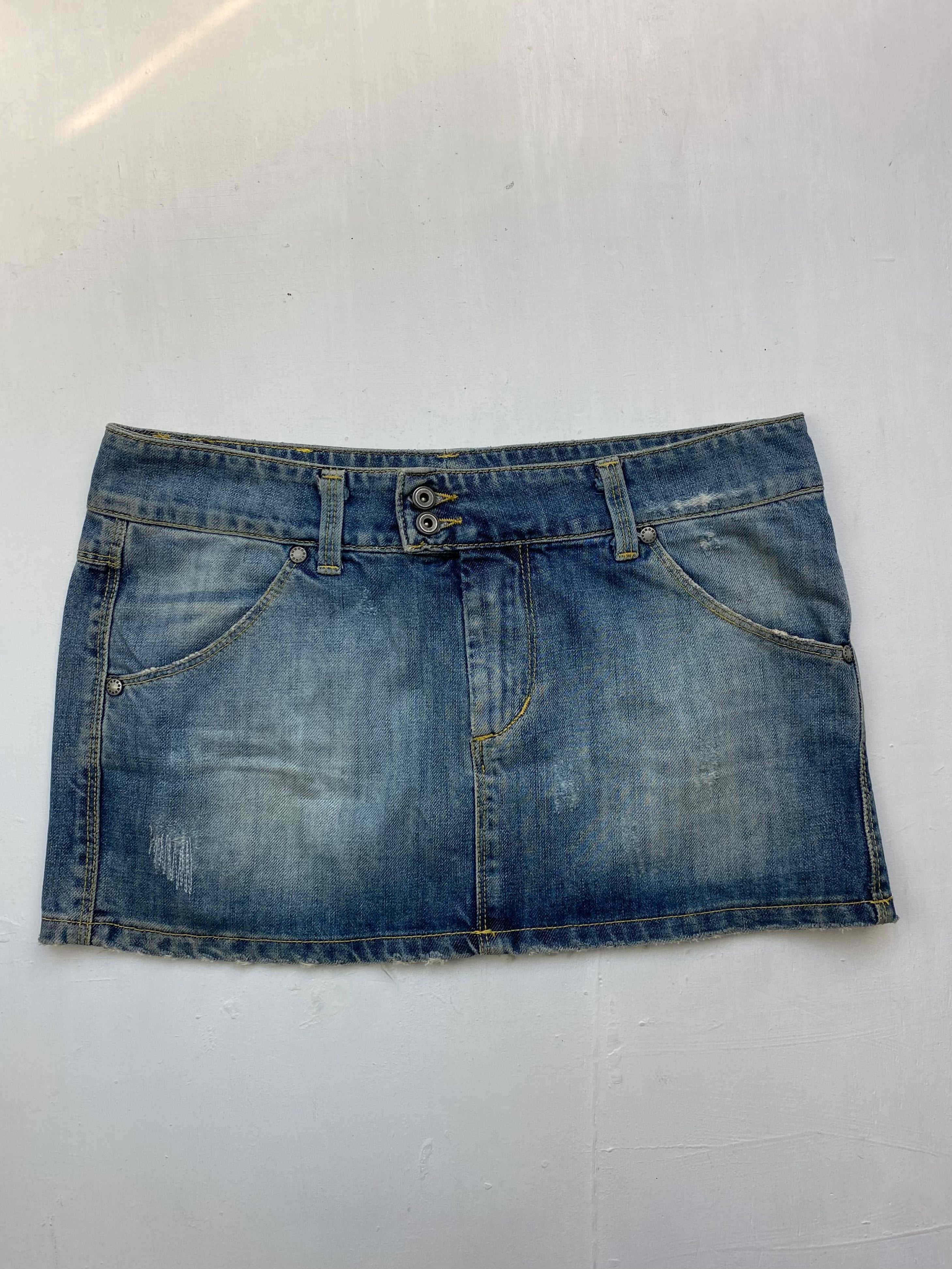 Blue denim low rise mini skirt (S)