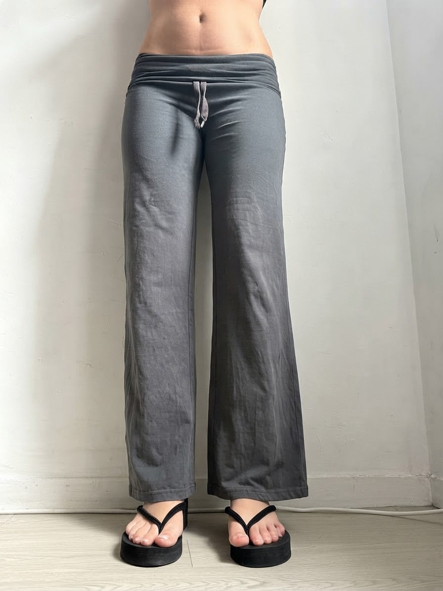 Pantalon droit taille basse en jean noir (XS)