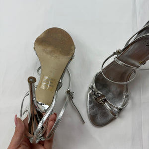 Silver butterfly charms heels (39)