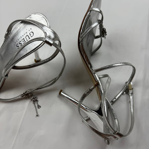 Silver butterfly charms heels (39)