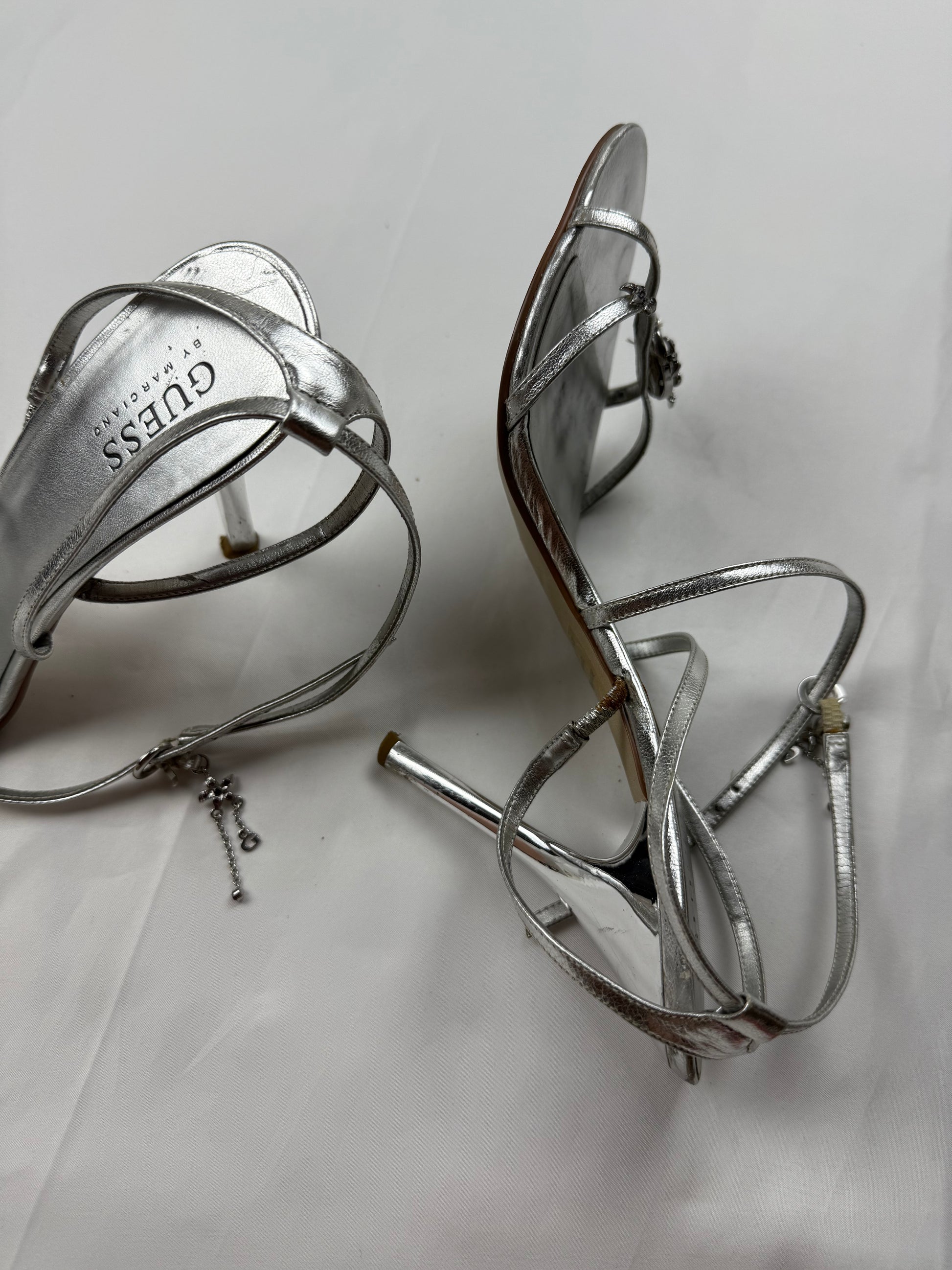 Silver butterfly charms heels (39)