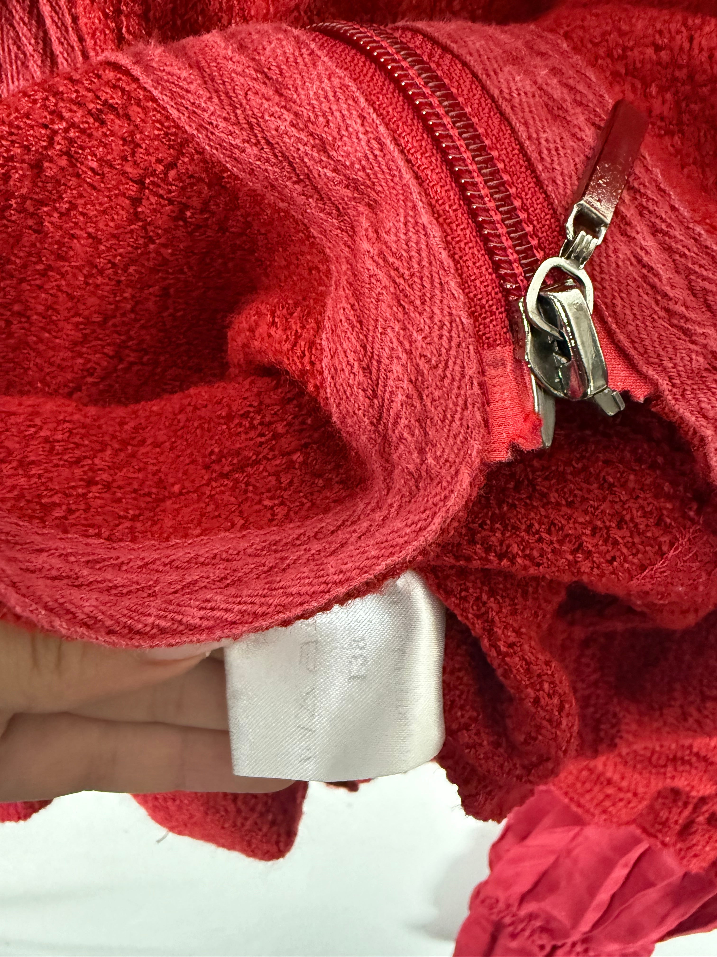 Red zip up tight fit jumper jacket (M)