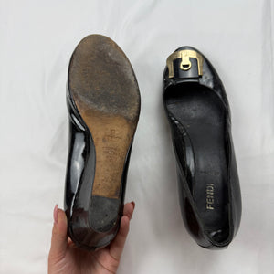 Black FF logo buckle wedge ballet flat heels (37.5)