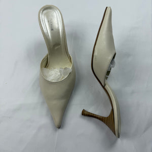 White pointed toes kitten heels mules (37)