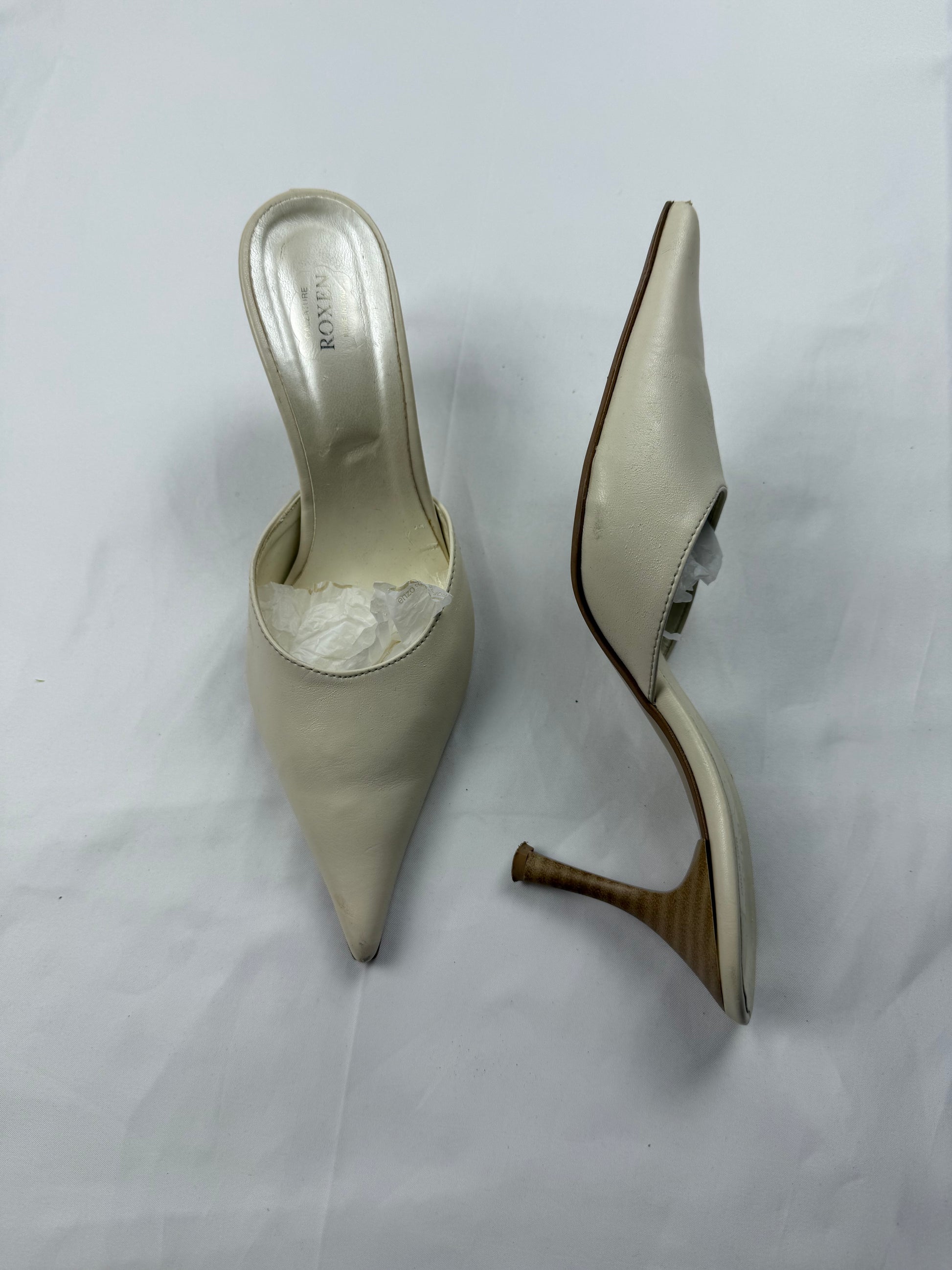 White pointed toes kitten heels mules (37)