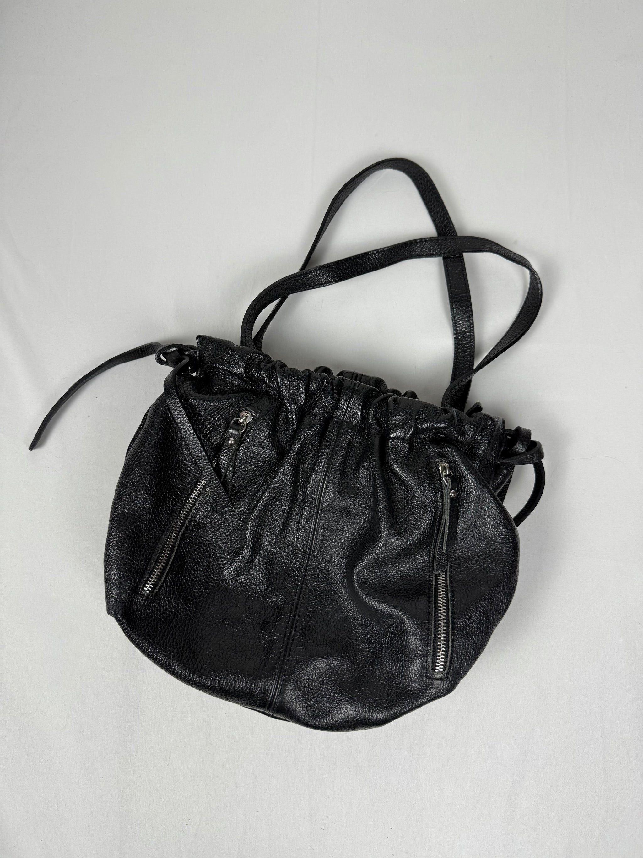 Black real leather shoulder bag (31x27cm)