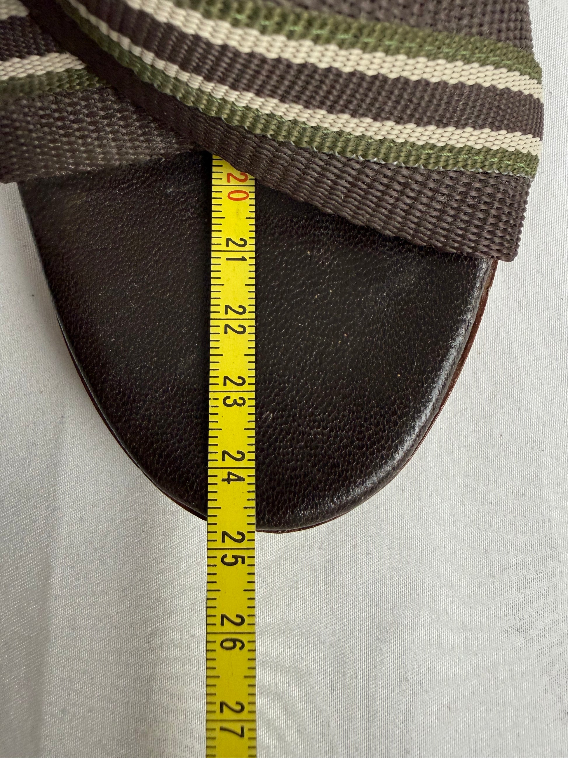 Brown wedge heels (37)