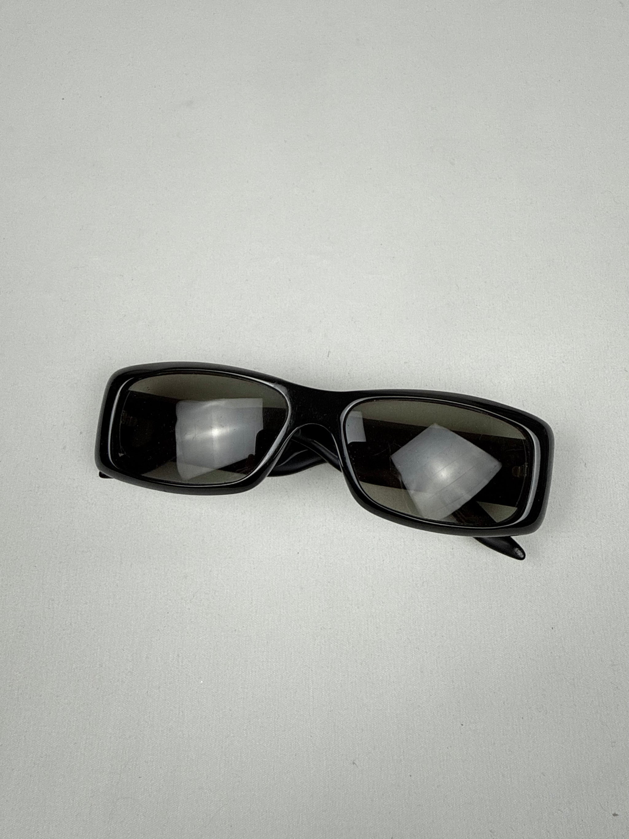 Black rhinestones sunglasses