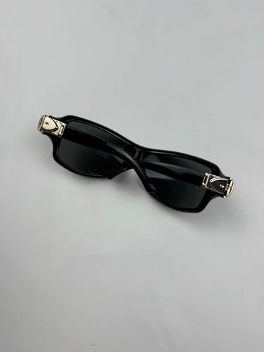 Black buckle belt detail sunglasses