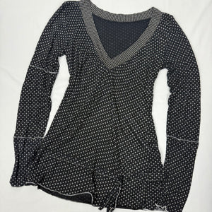 Black V neck long sleeves top (S/M)