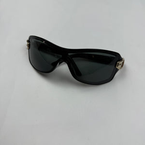 Black buckle belt detail sunglasses