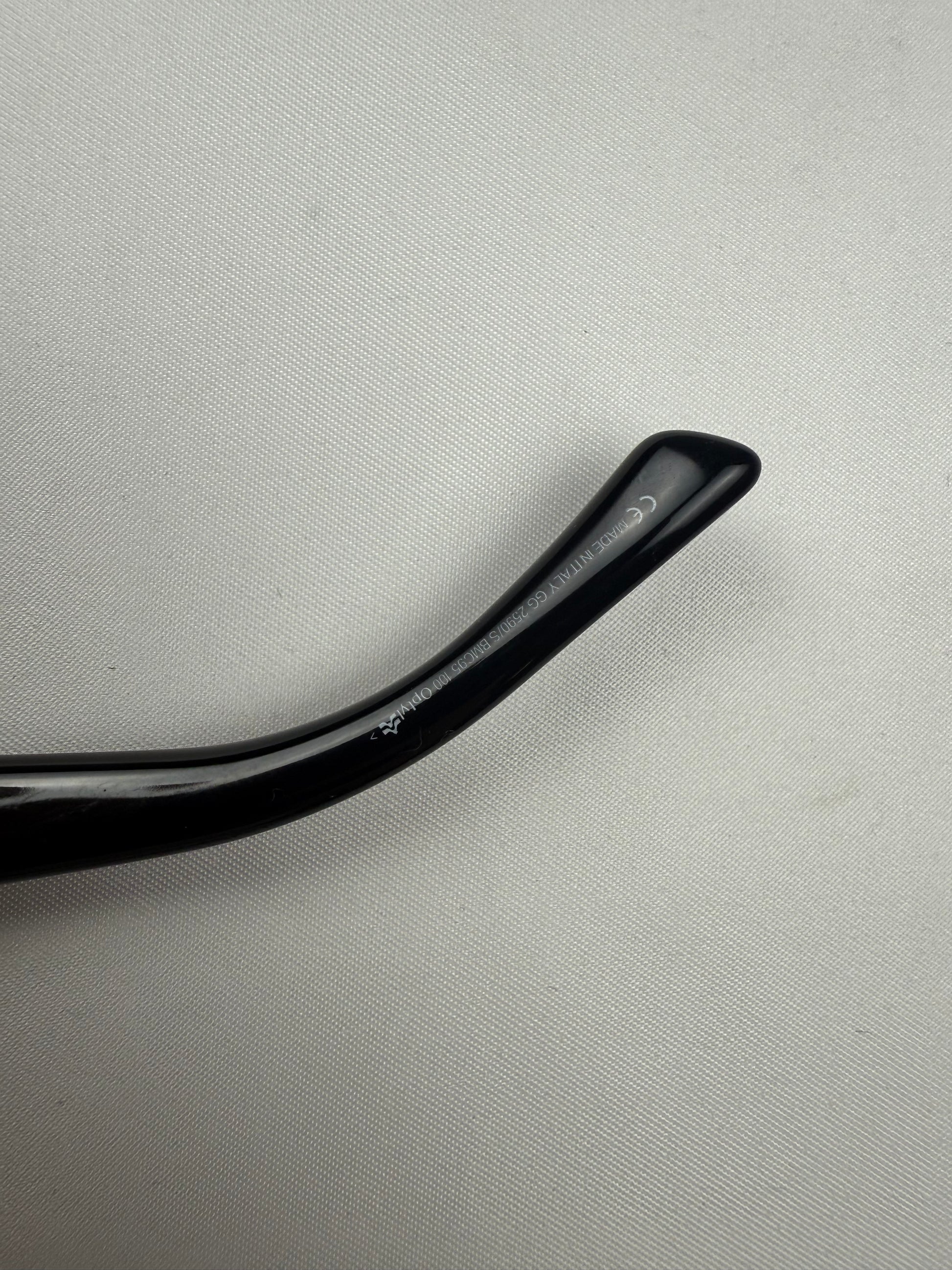 Black buckle belt detail sunglasses