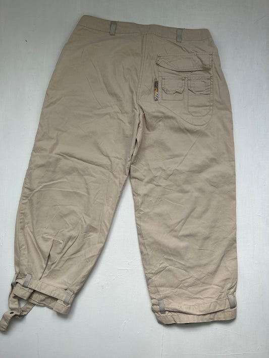 Beige low waist cargo capri pants (XS)