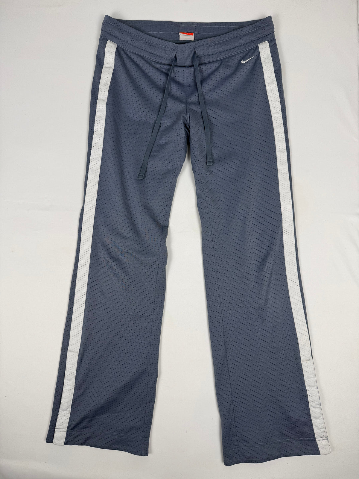 Grey low rise activewear pants (M)