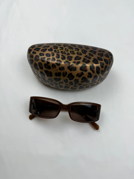 2000s brown square sunglasses