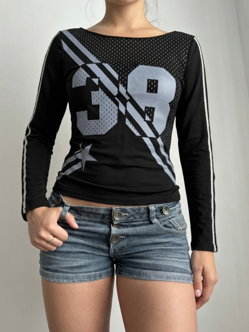 Black graphic long sleeves top (S)