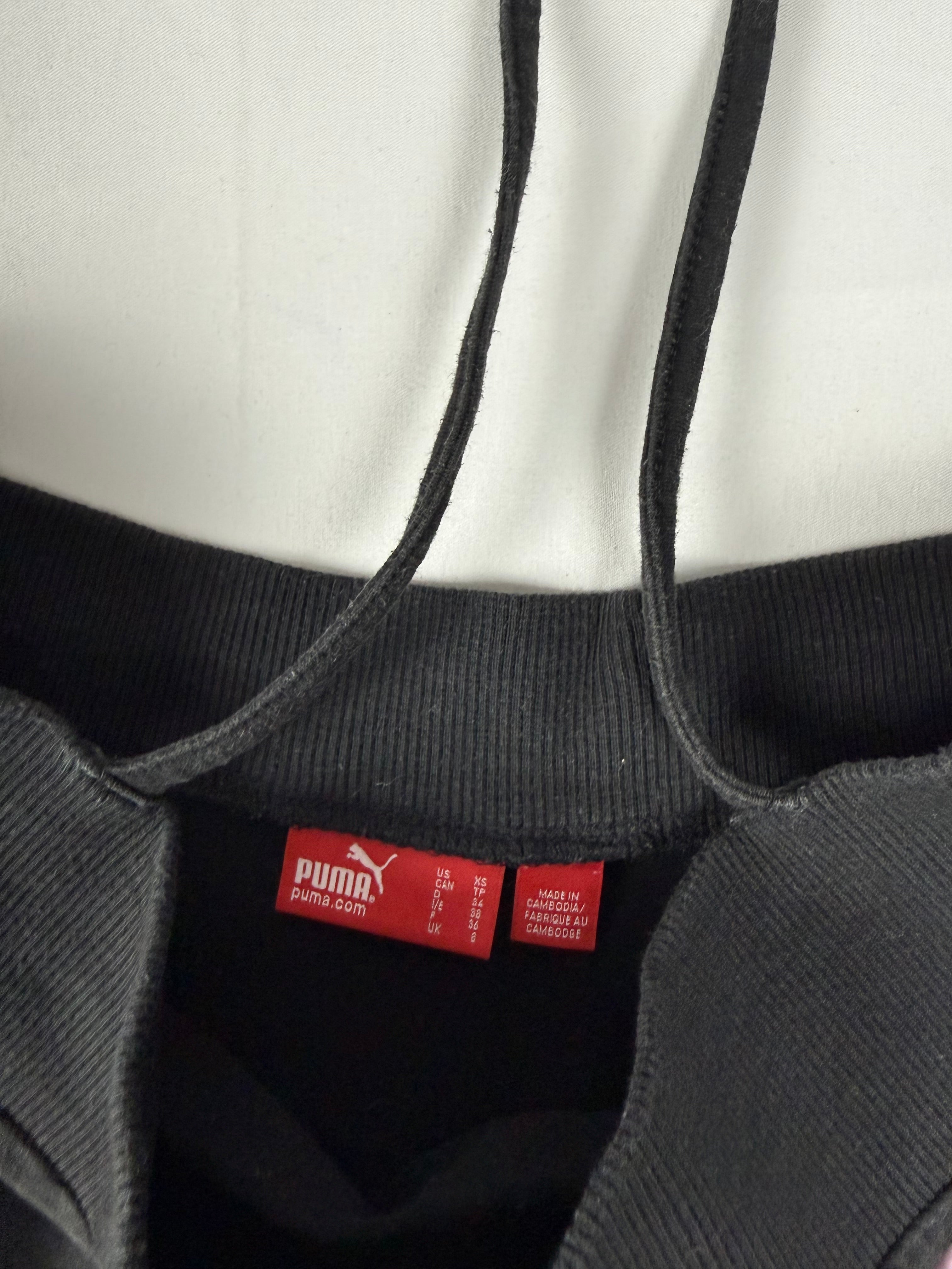 Black activewear halter top (XS/S)