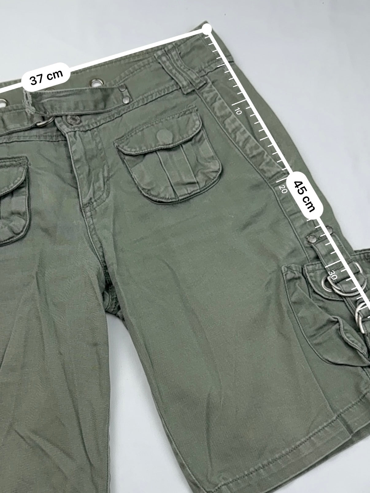 Khaki low waist cargo jorts (XS)