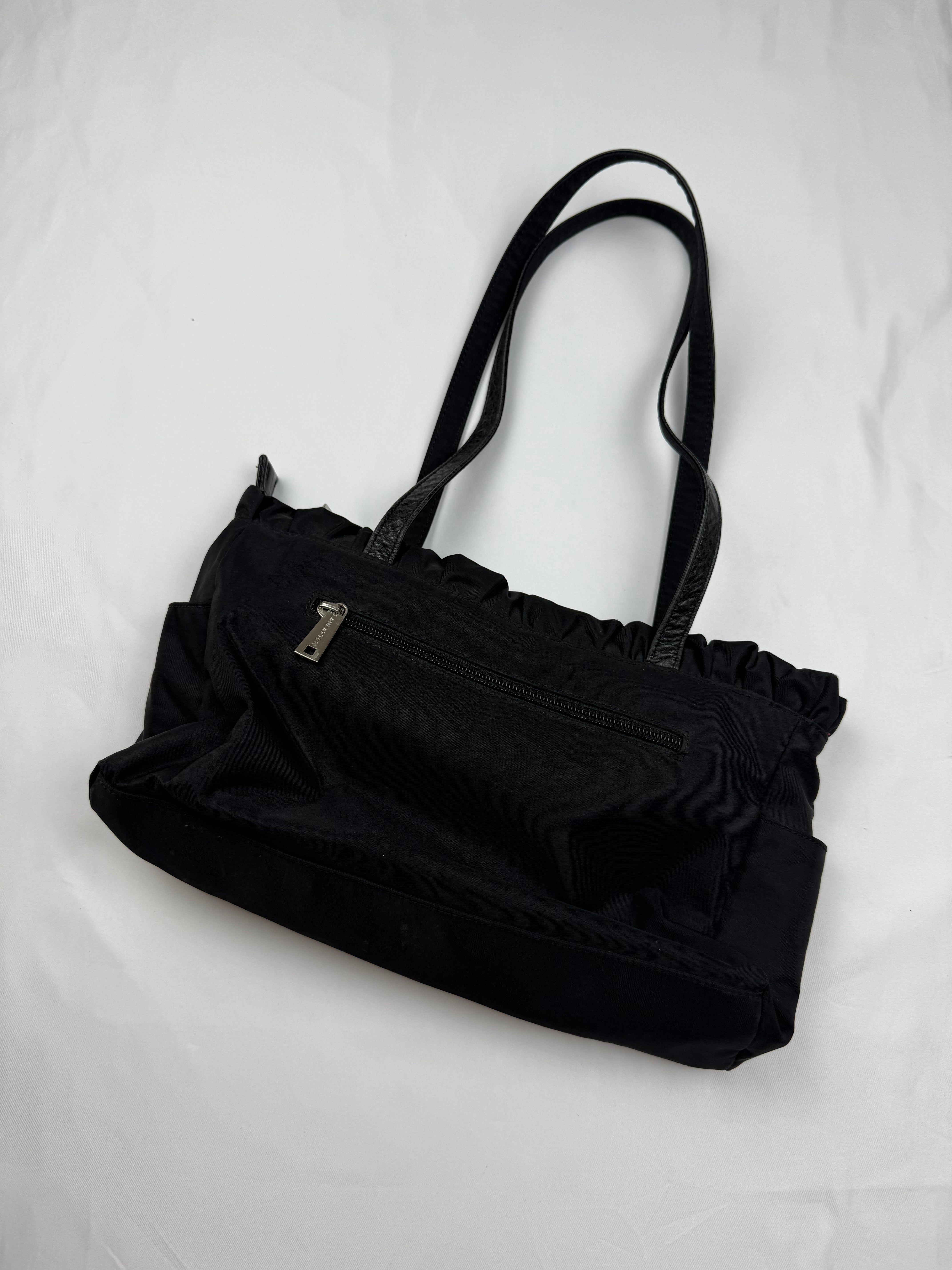 Black medium shoulder bag (24x18cm)