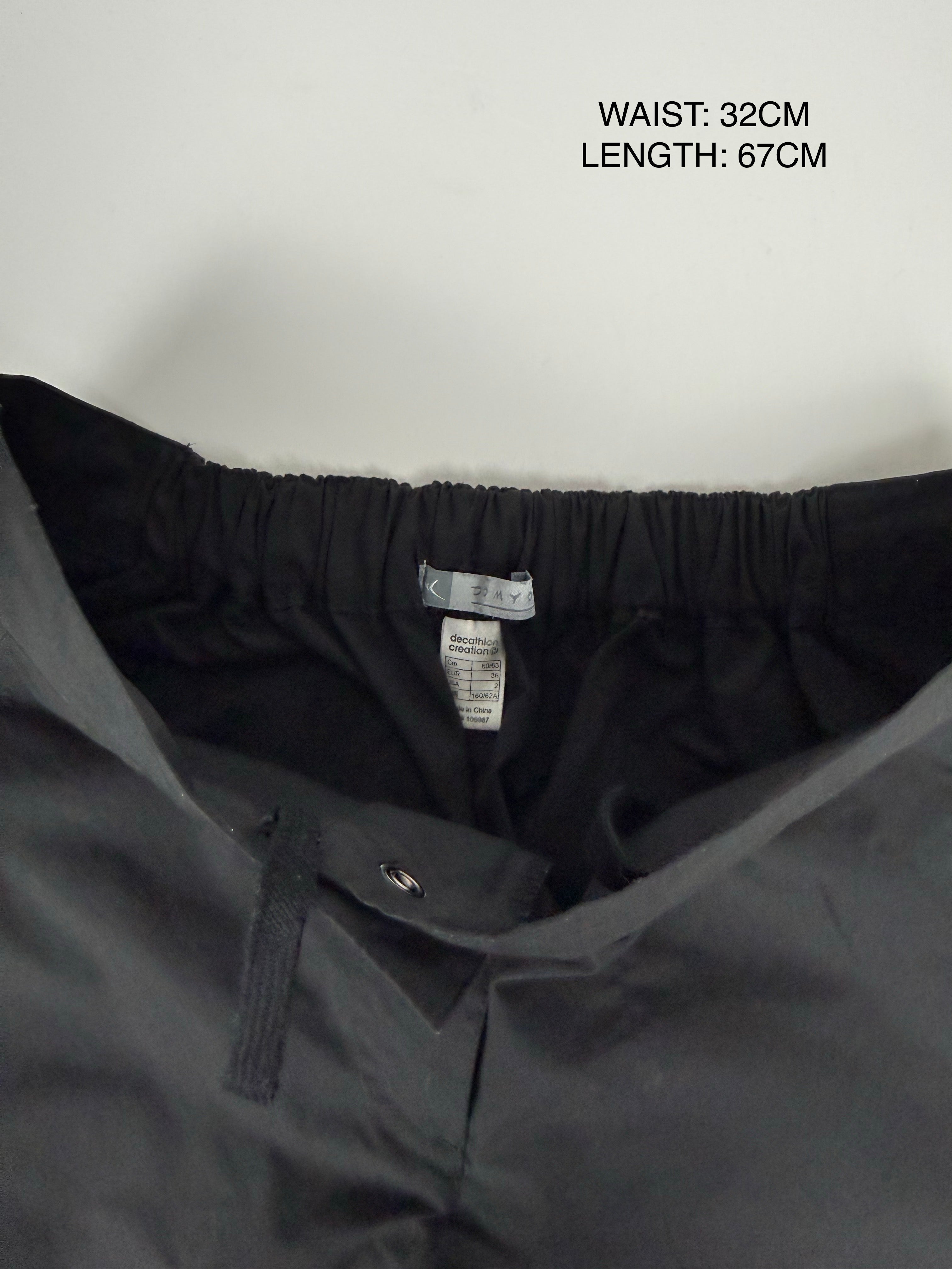 Black baggy capri pants (S)