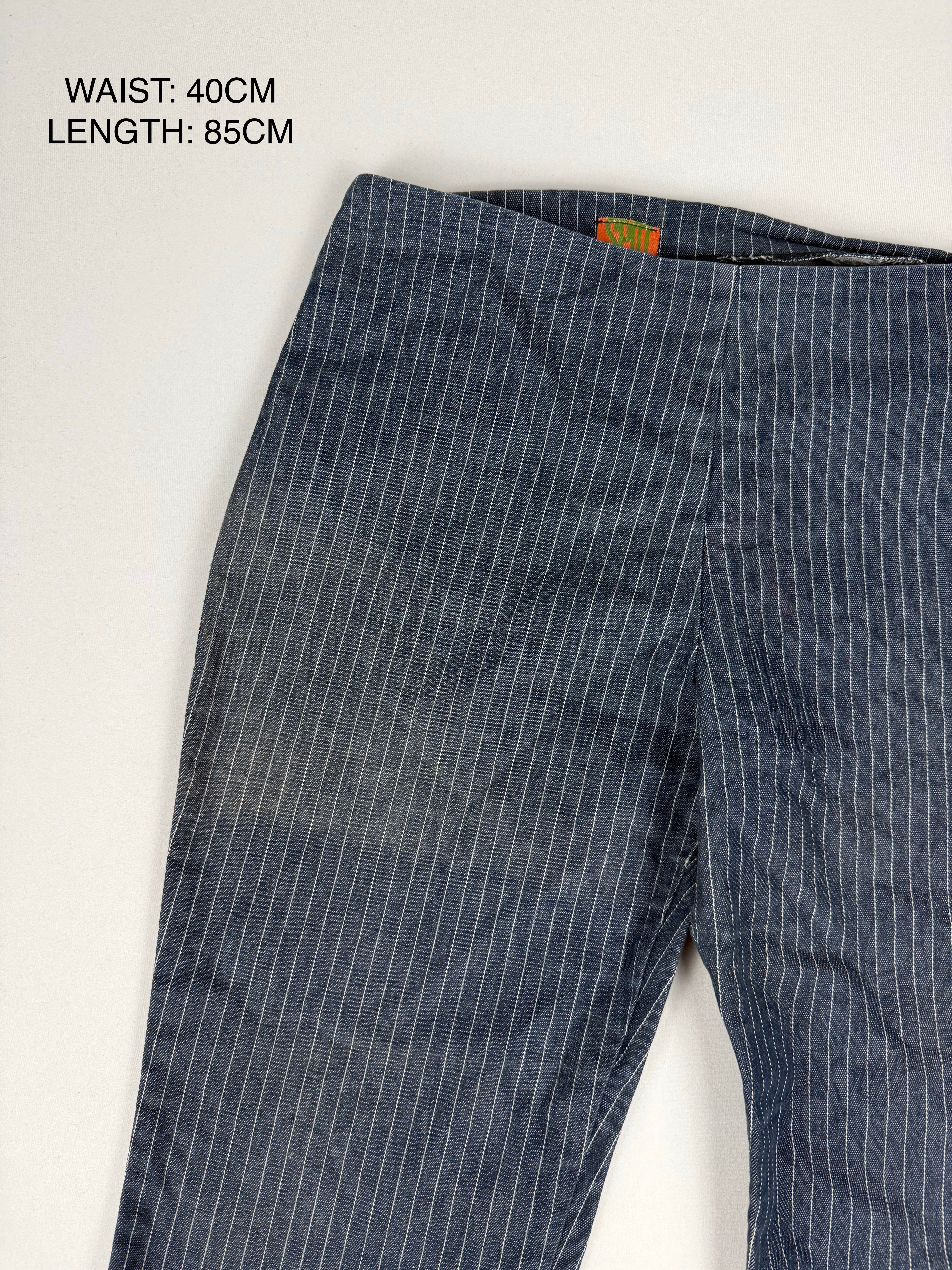 Navy striped low rise capri pants (M)