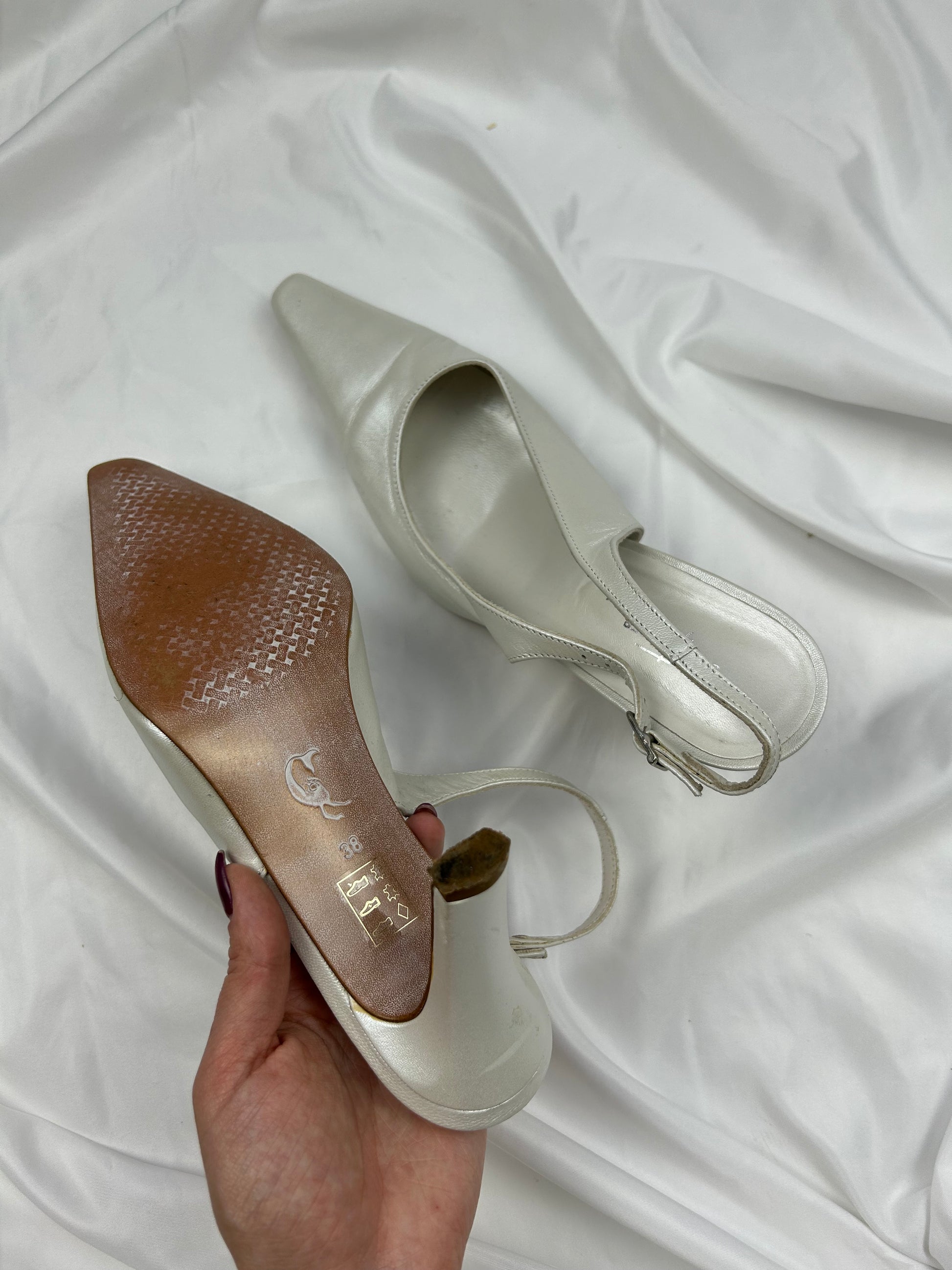 White pointed toes 100% real leather kitten heels shoes (38)