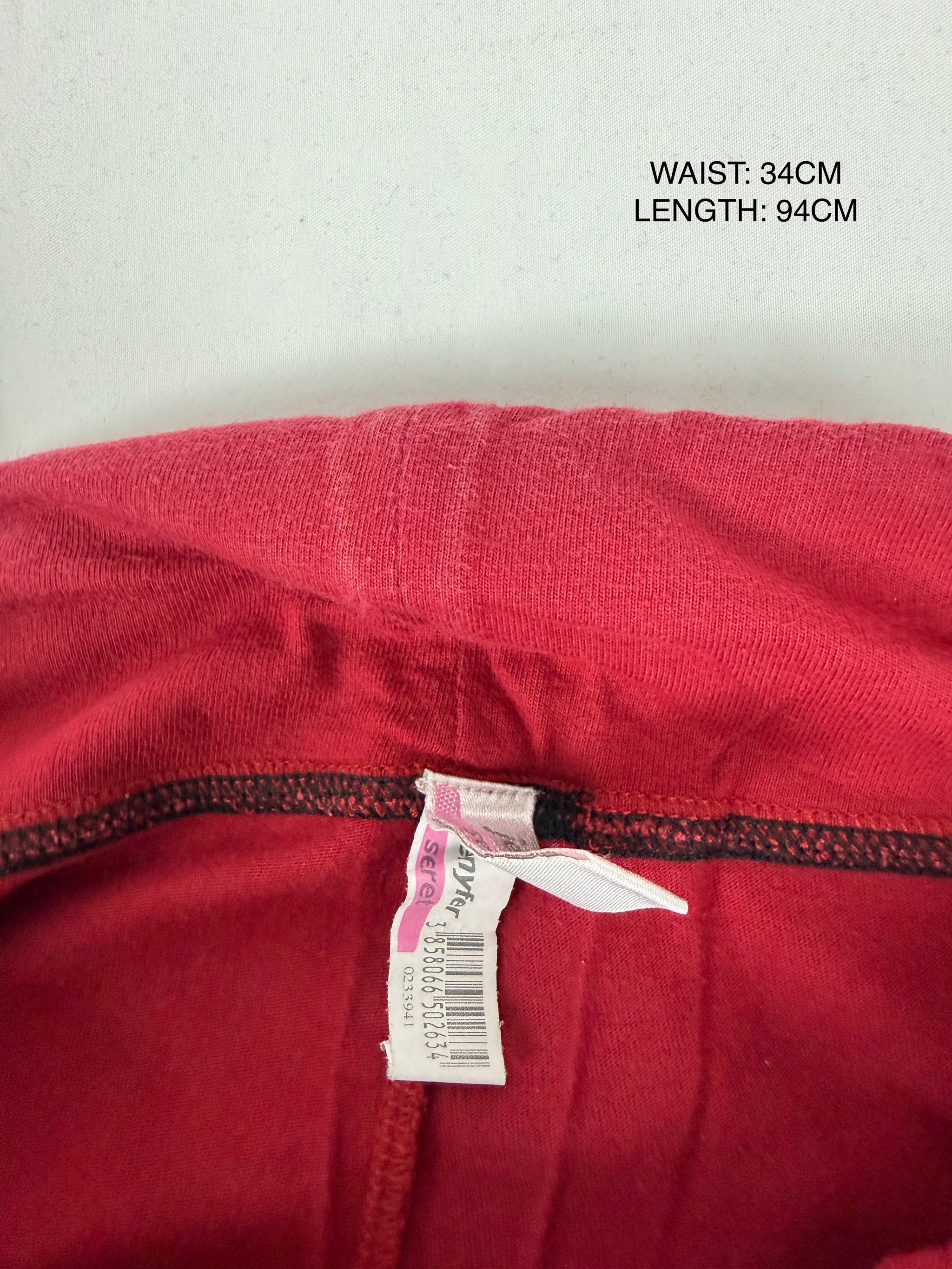 Red graphic activewear pants + top set (S/M)