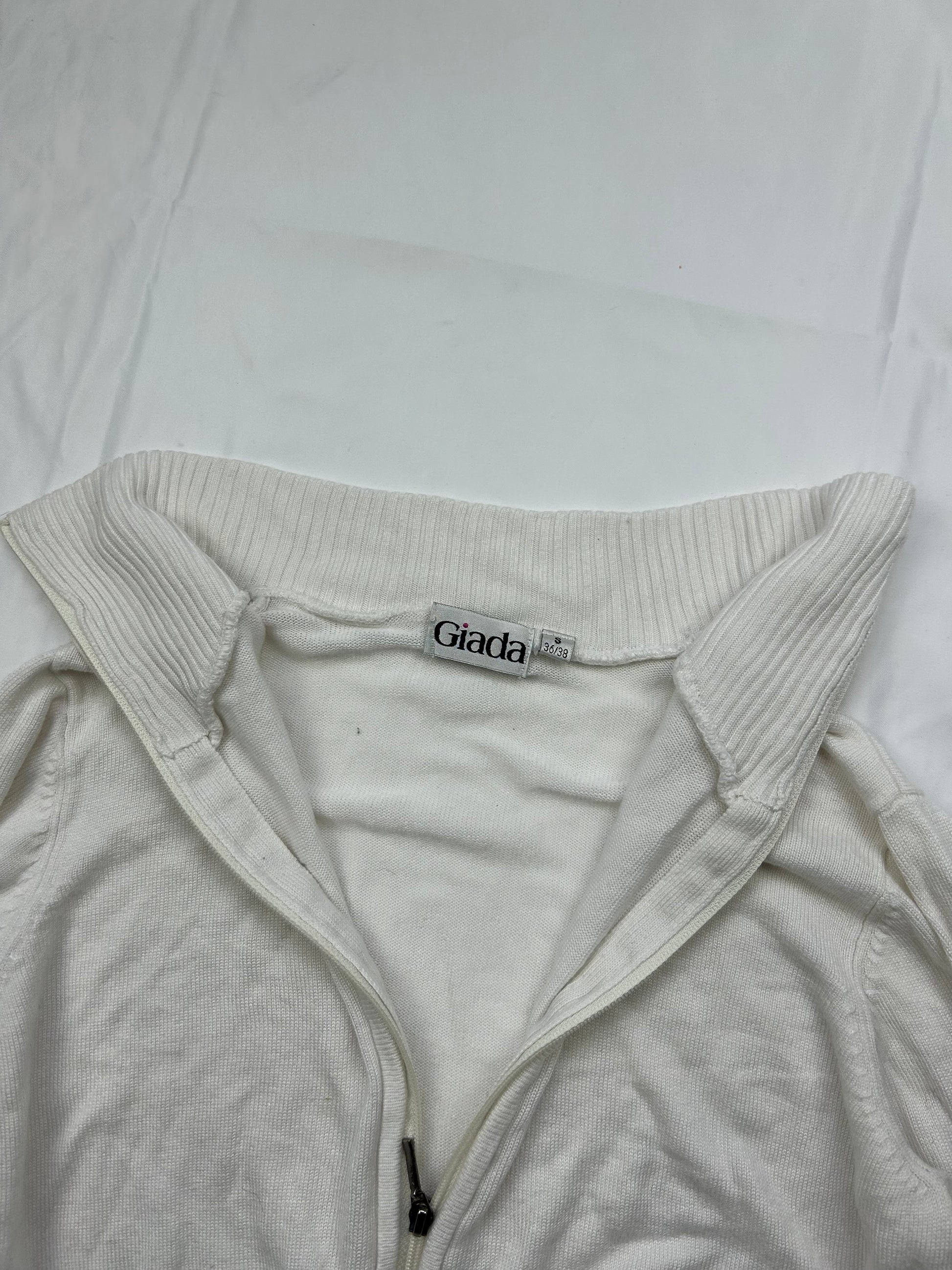 White zip up jumper (XS)