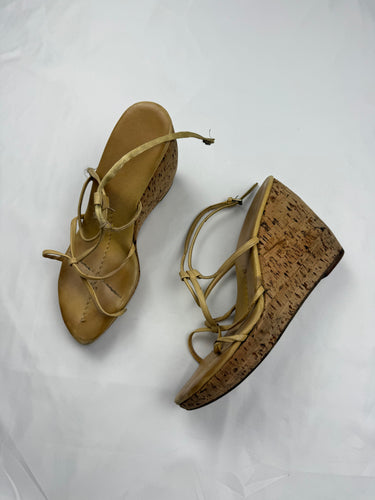Beige real leather wedge heels (39.5)