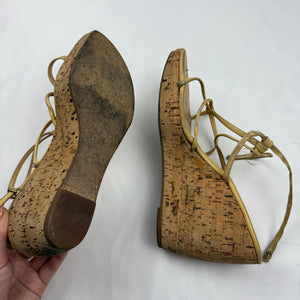 Beige real leather wedge heels (39.5)