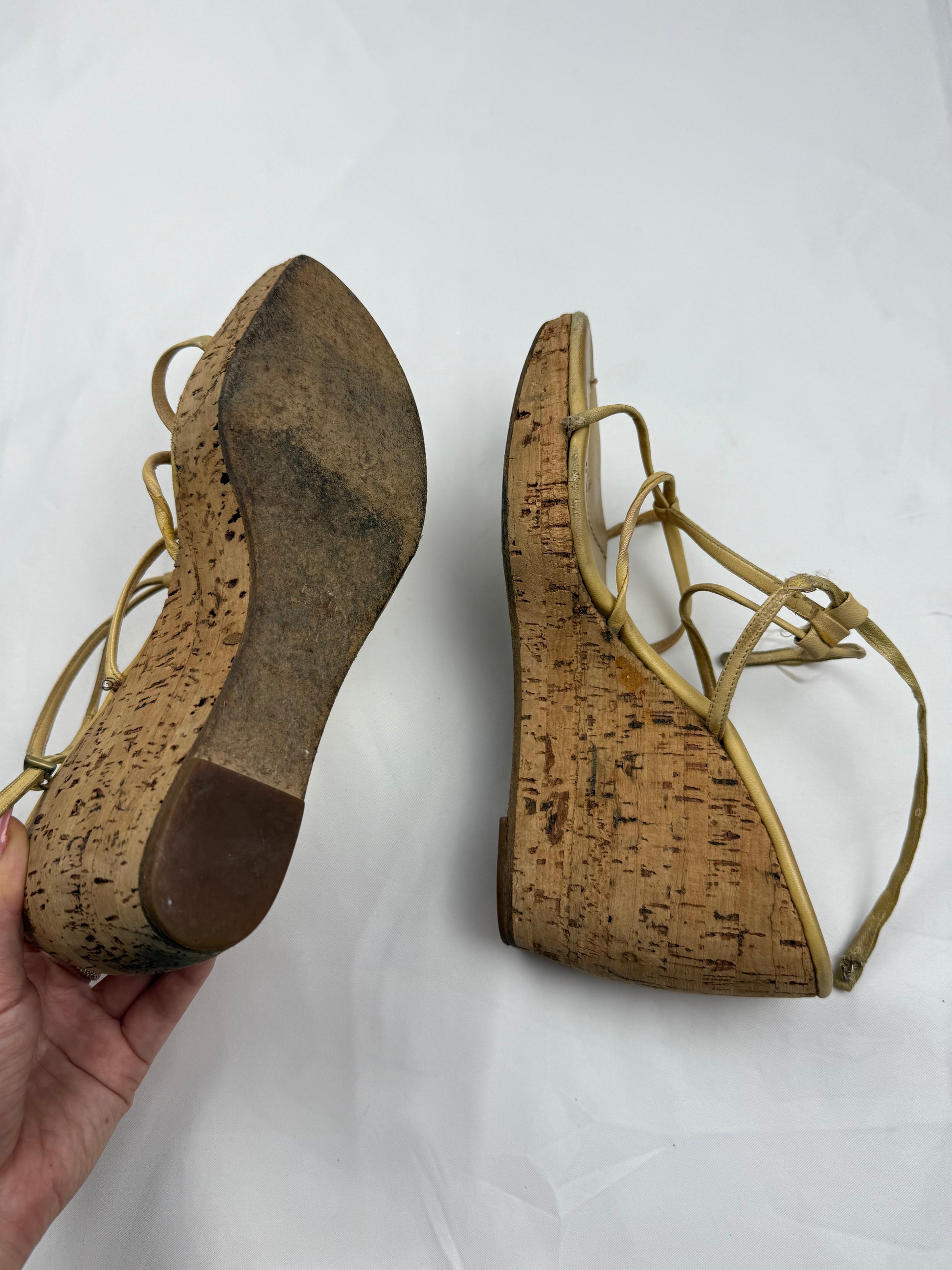 Beige real leather wedge heels (39.5)