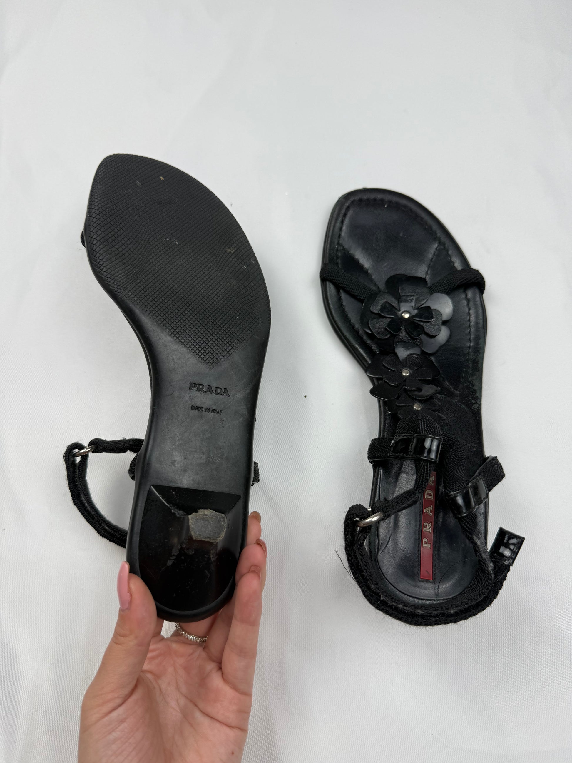 Black flower appliquée kitten heels sandals (37)