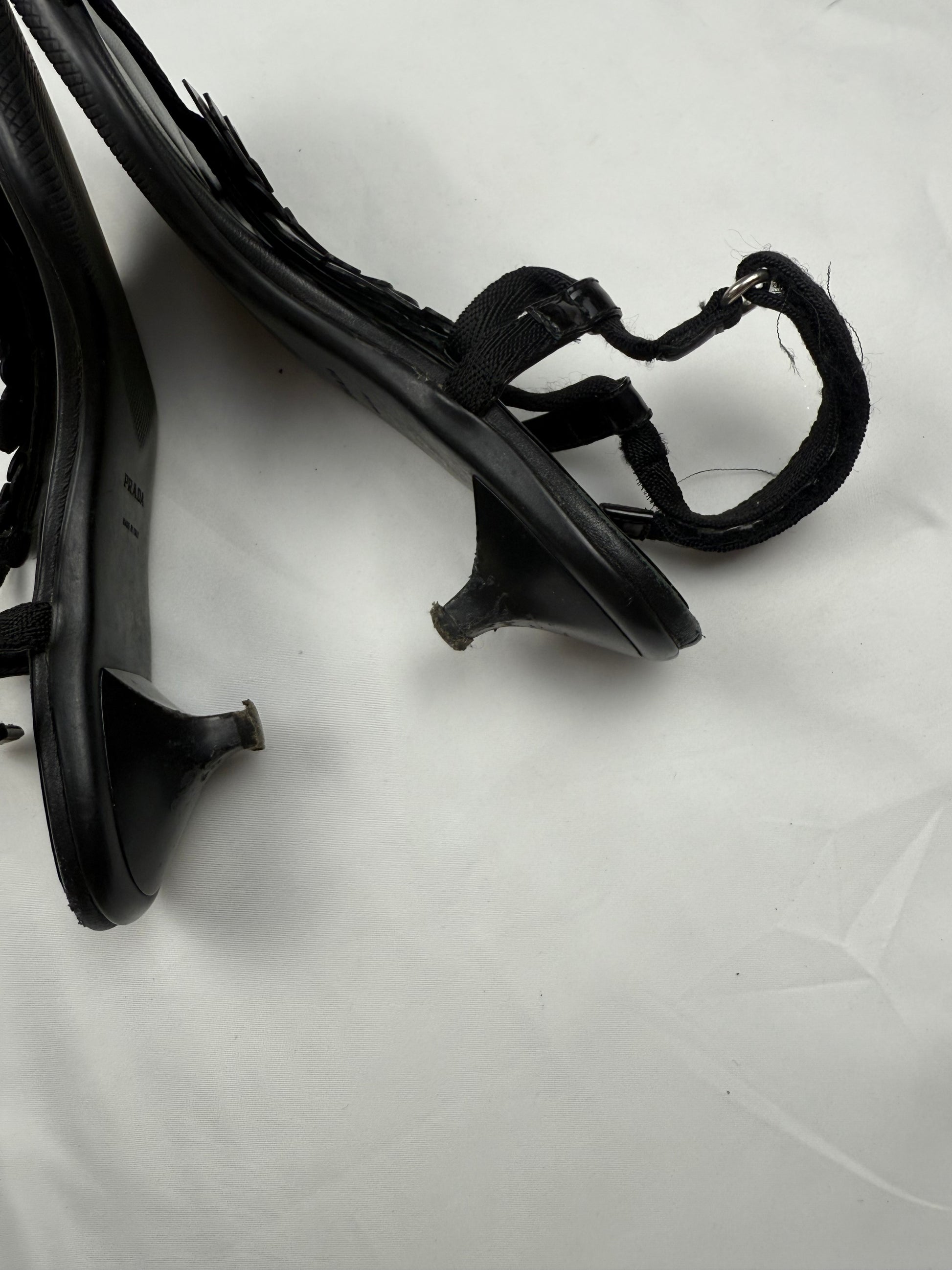 Black flower appliquée kitten heels sandals (37)