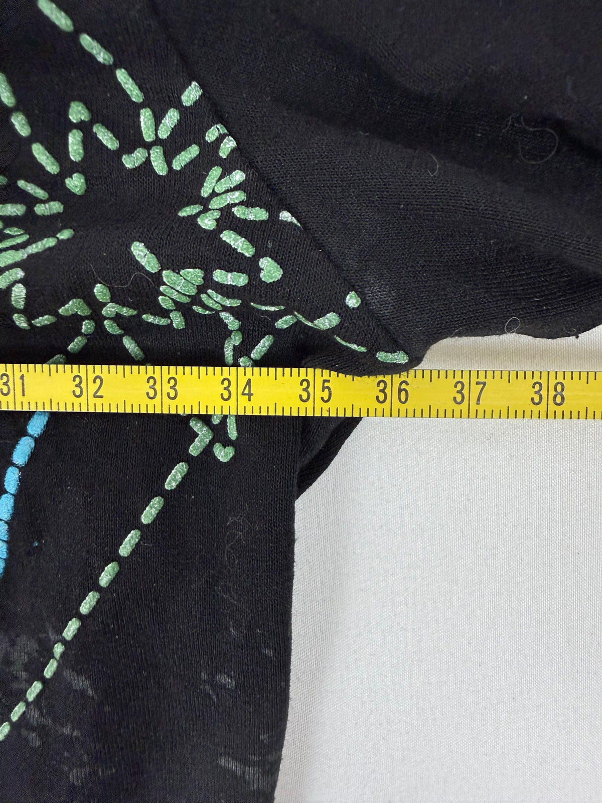Black graphic long sleeves top (S)