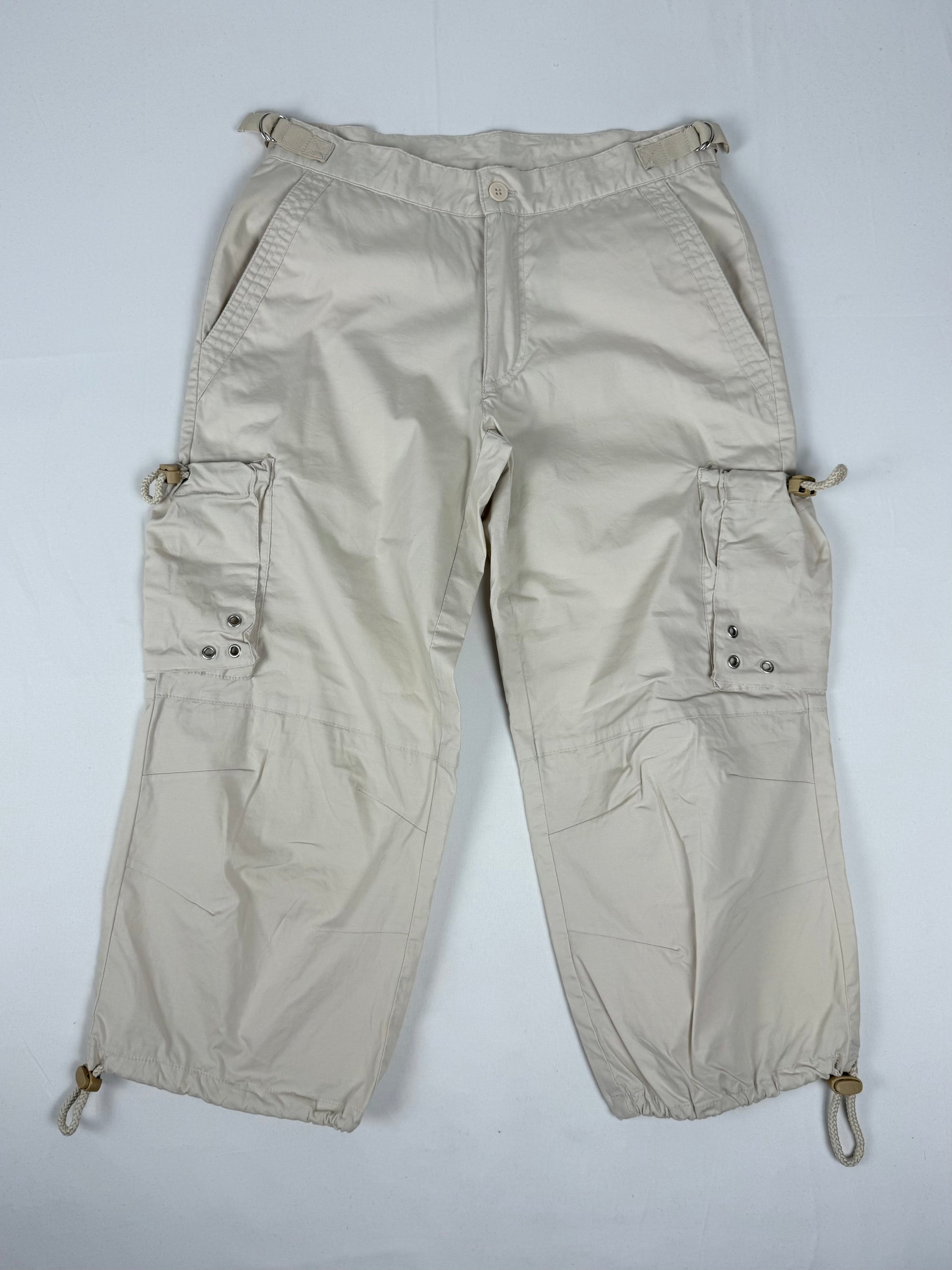Cream low rise utility capri pants (S)
