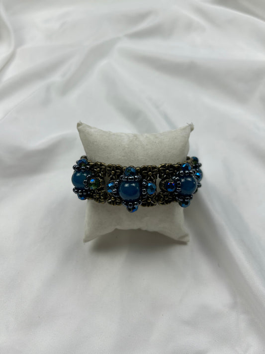 Stainless steel silver blue pearls bangle bracelet