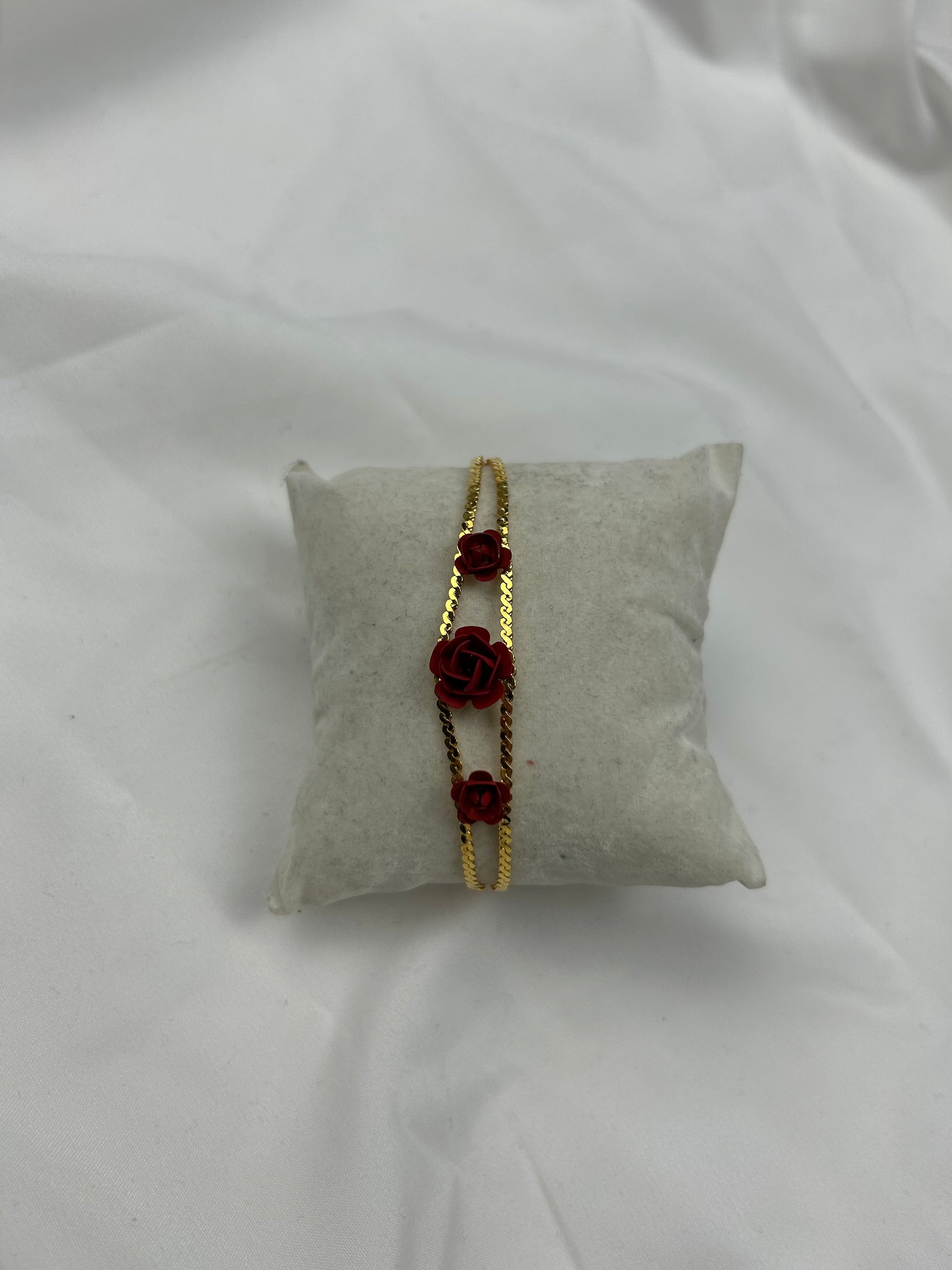 Gold roses pearls inox bracelet