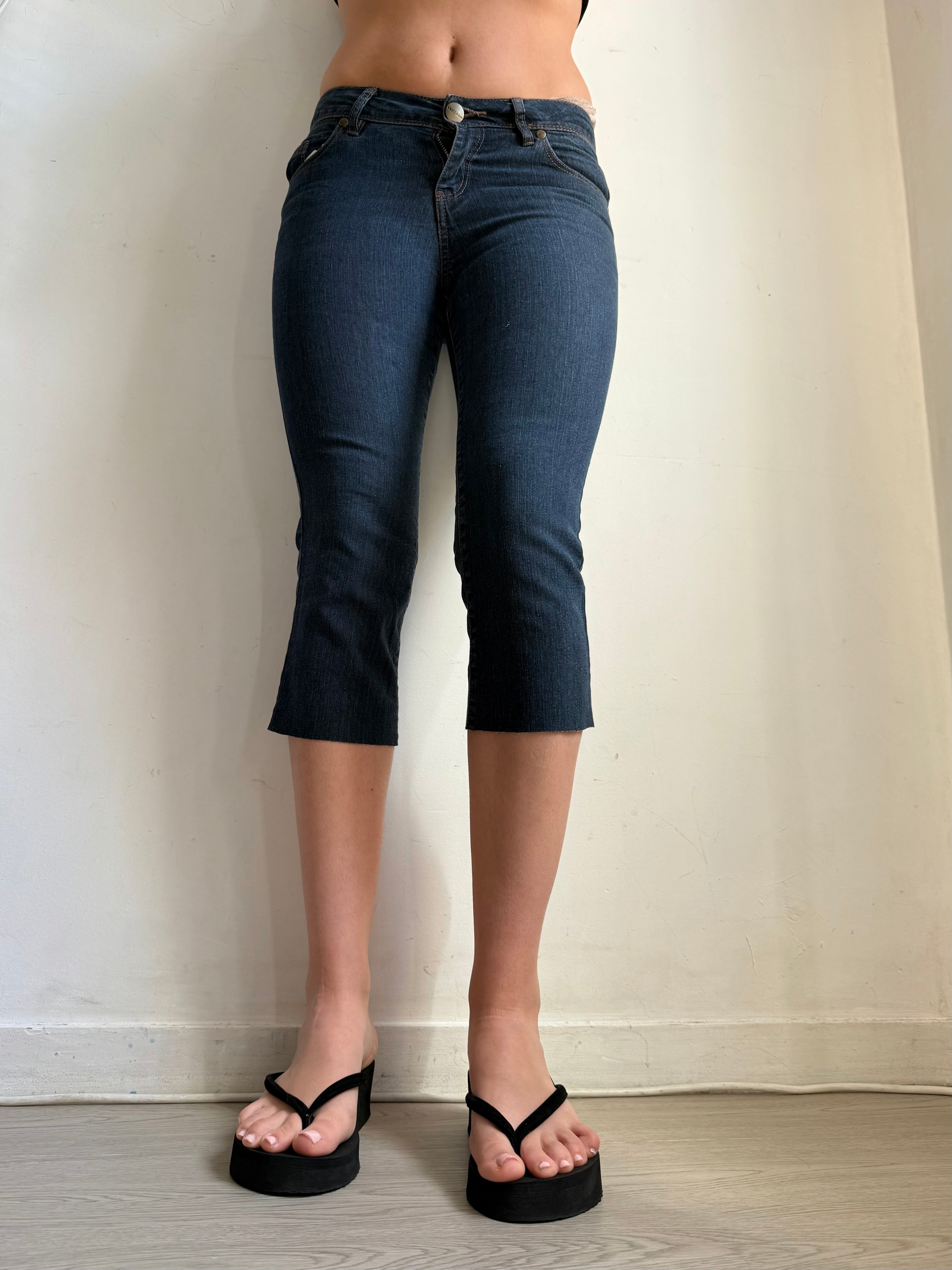 Navy denim low waist capri pants (S)
