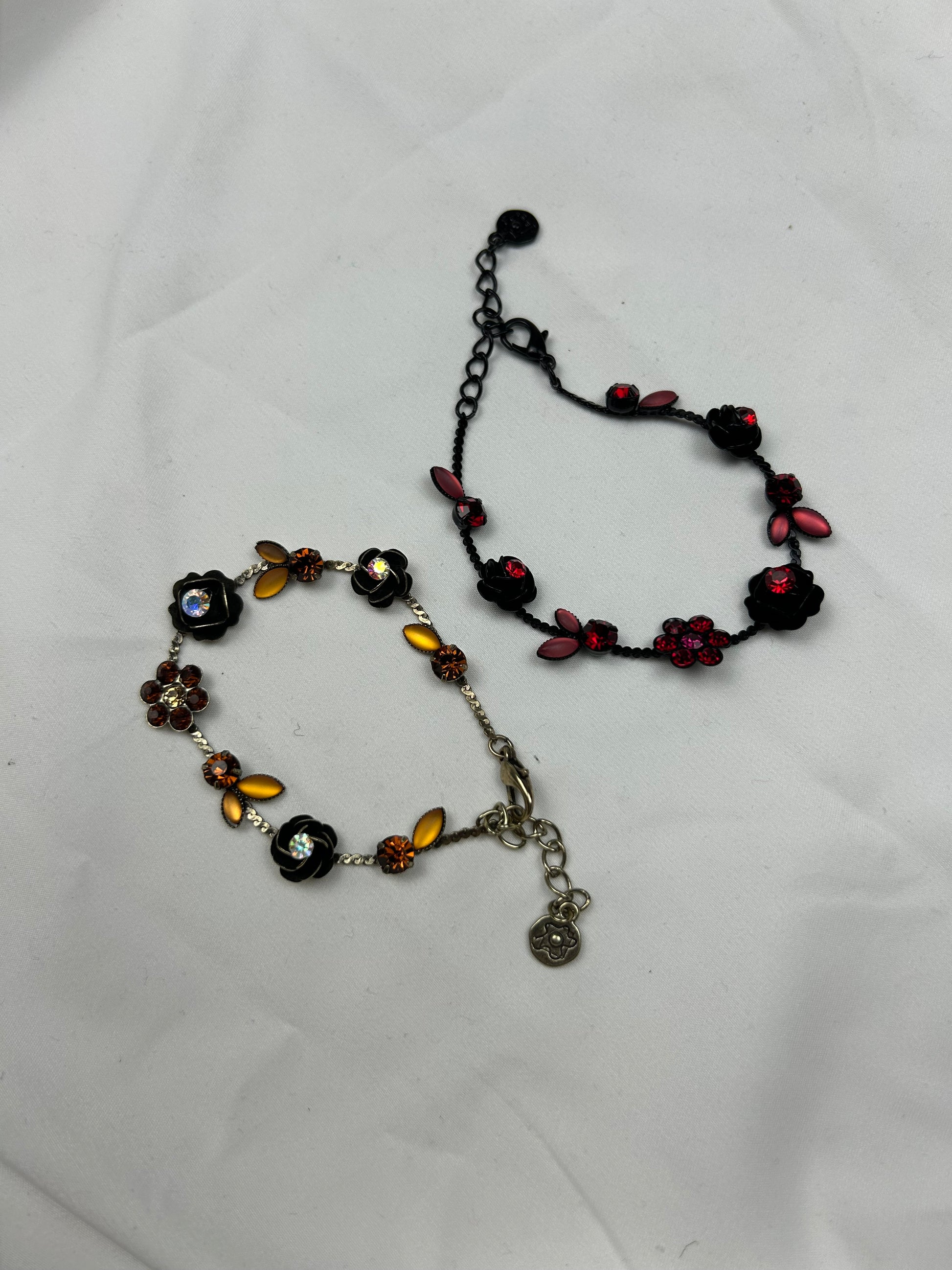 Flowers rhinestones pearls inox bracelet