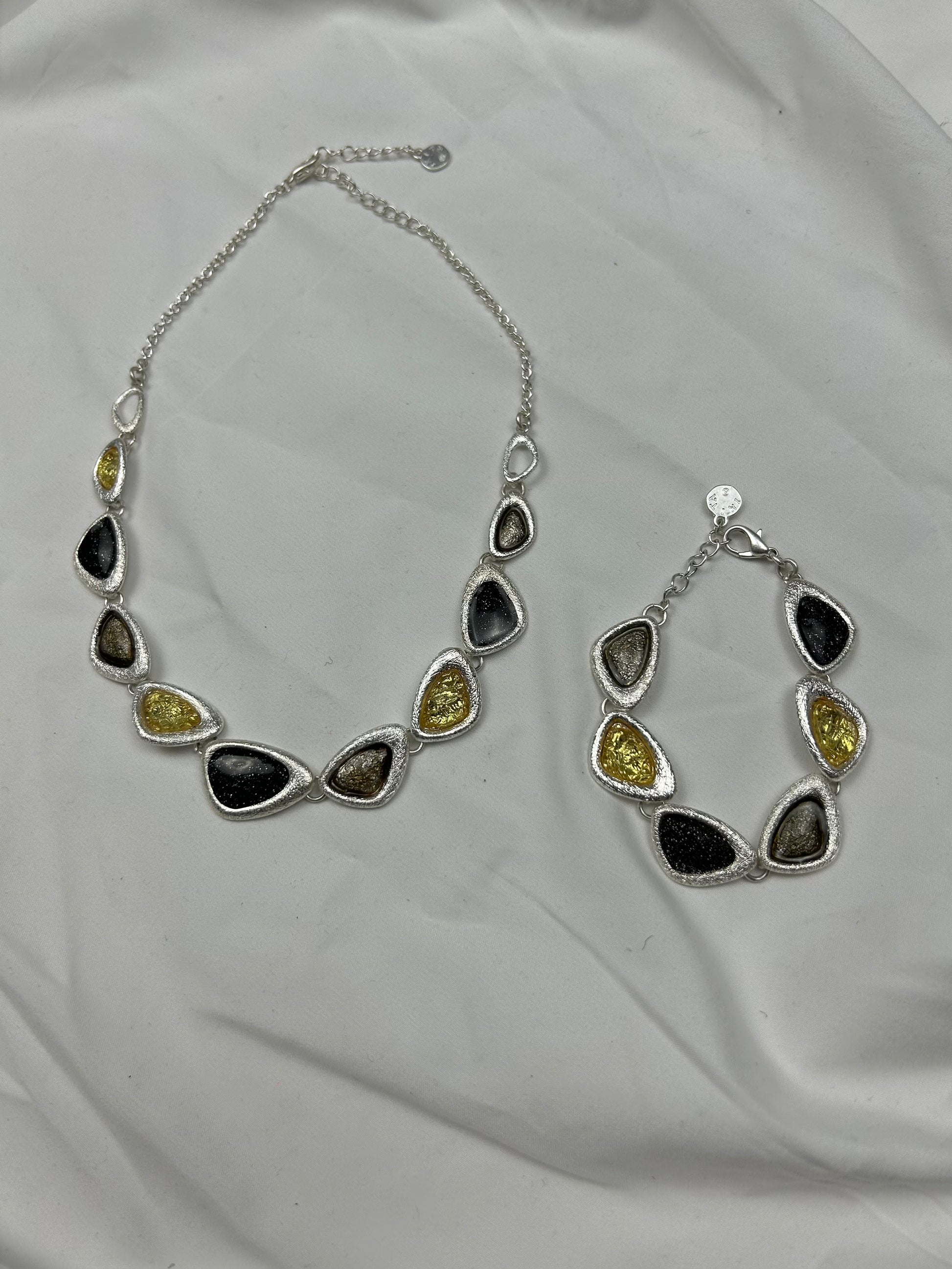 Silver stainless steel pearls necklace + bracelet set