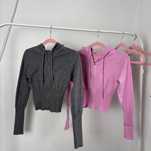 Grey tight fit crop hooded jumper (XS)
