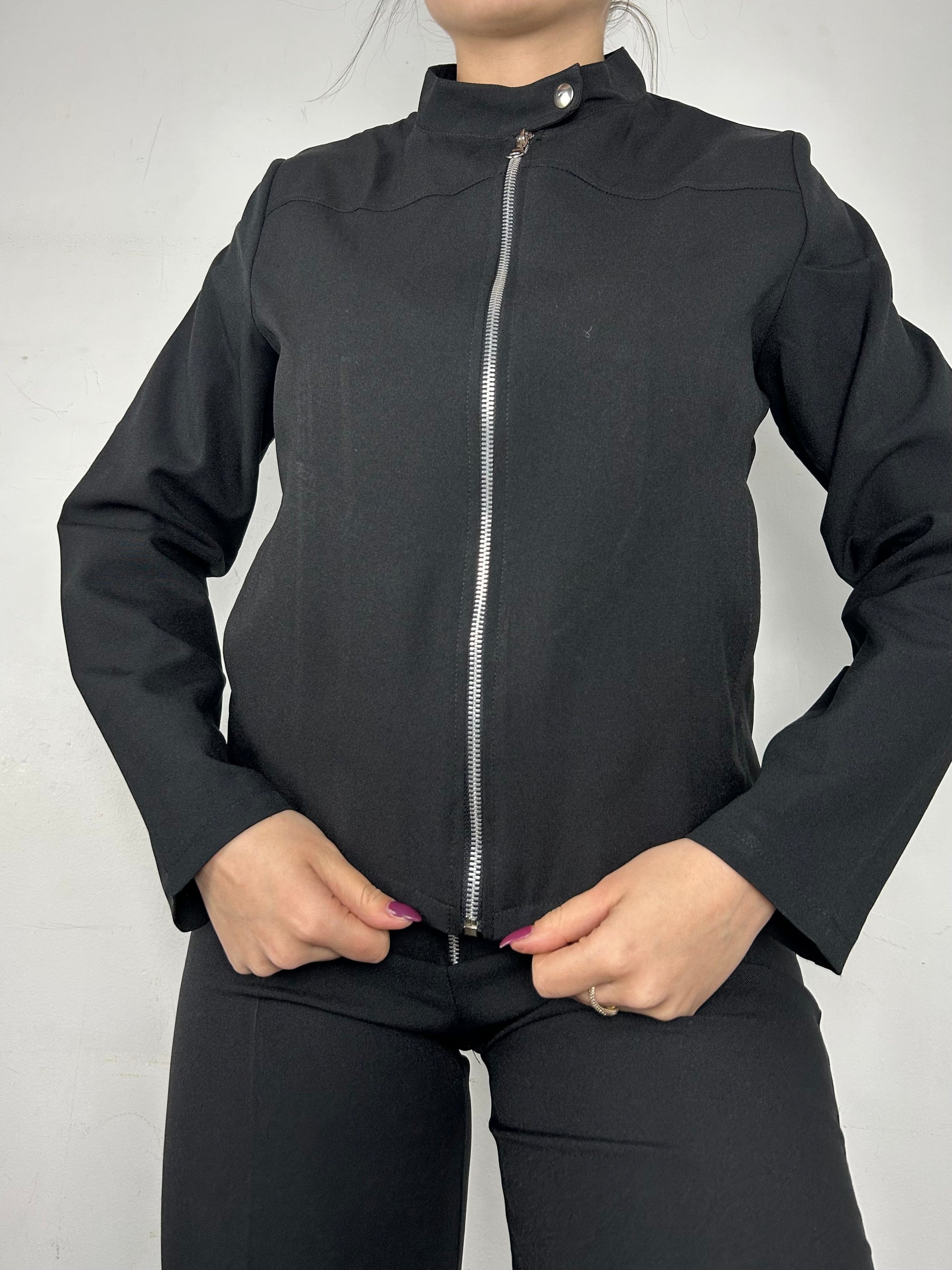 Black zip up blazer office siren jacket + capri pants set (S/M)