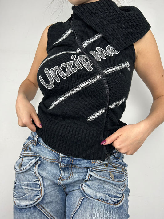 Black zip up knitted turtleneck top (S)