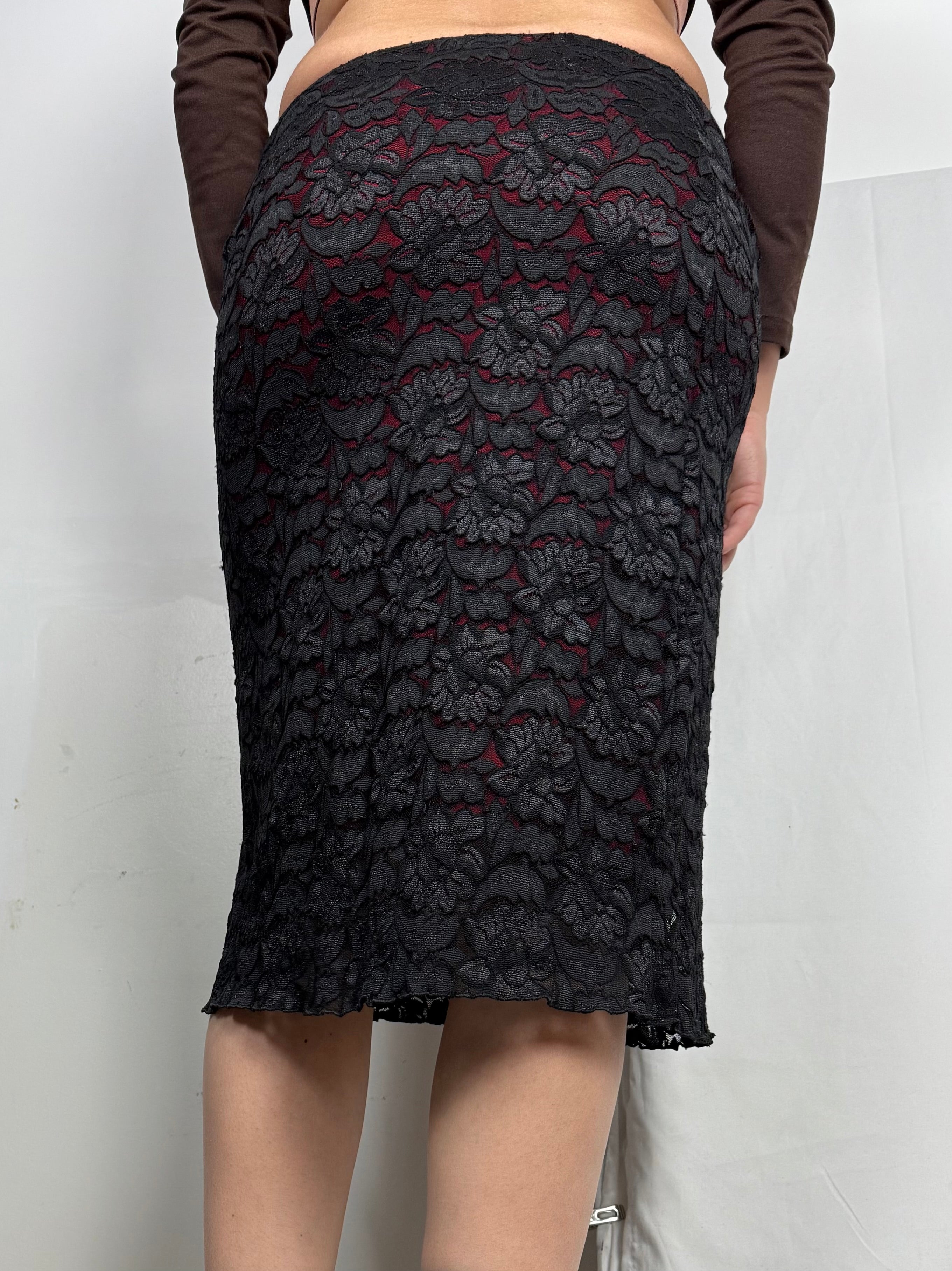 Black lace low rise maxi skirt (XS/S)