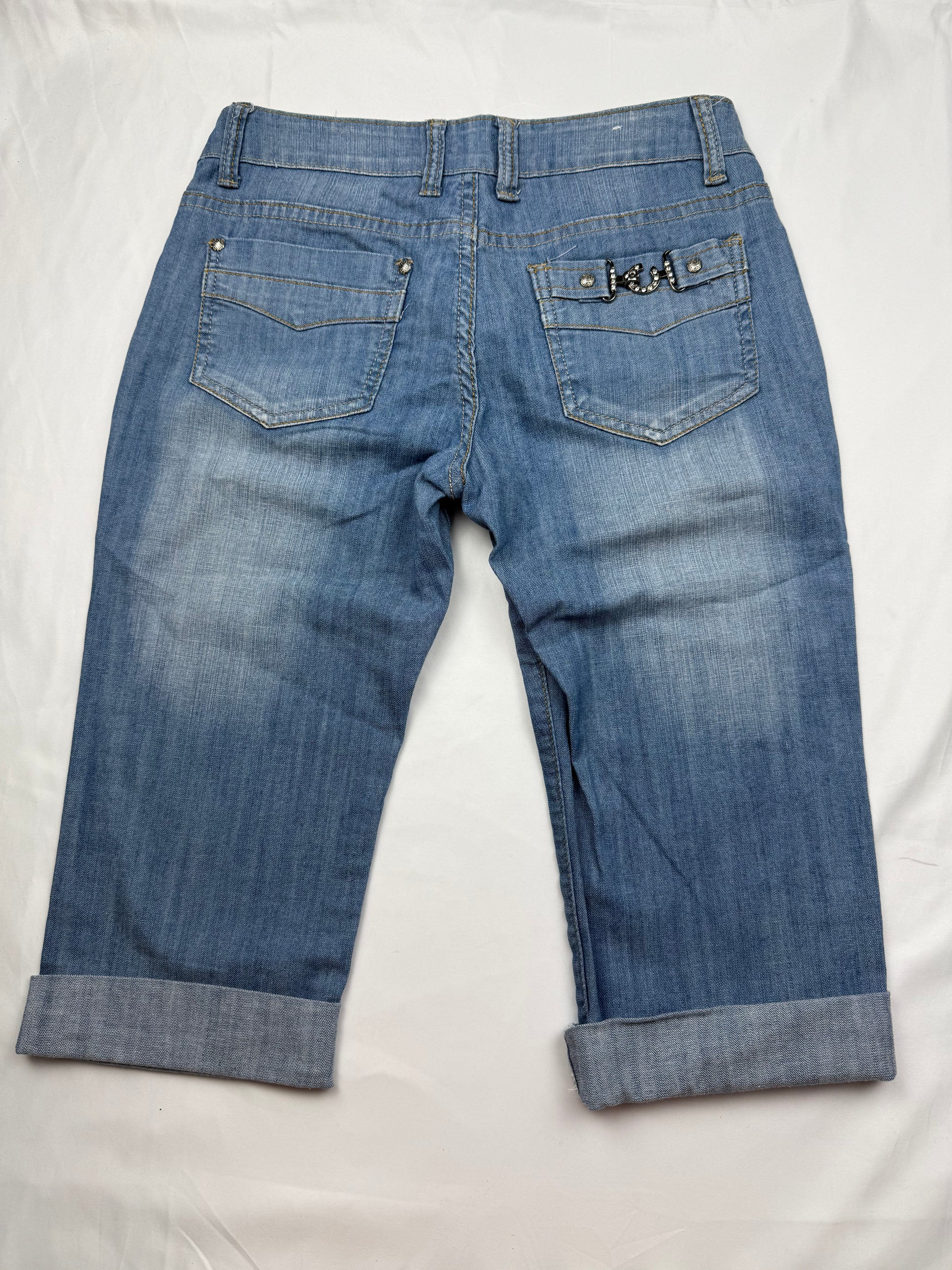 Low rise capri denim pants (XS)