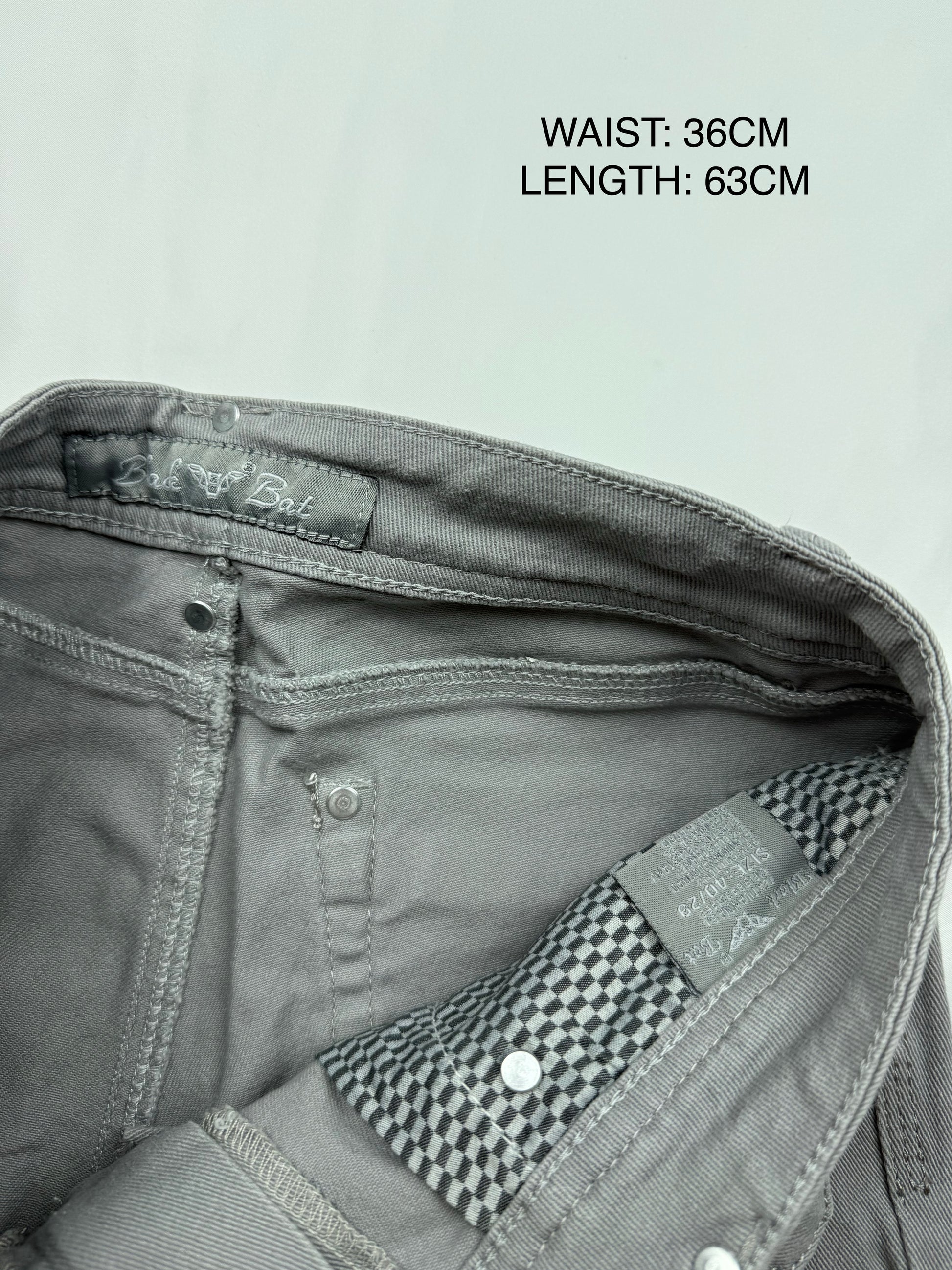 Low rise denim grey capri pants (S)